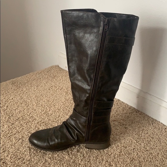 Brown Riding Boots - Picture 2 of 6